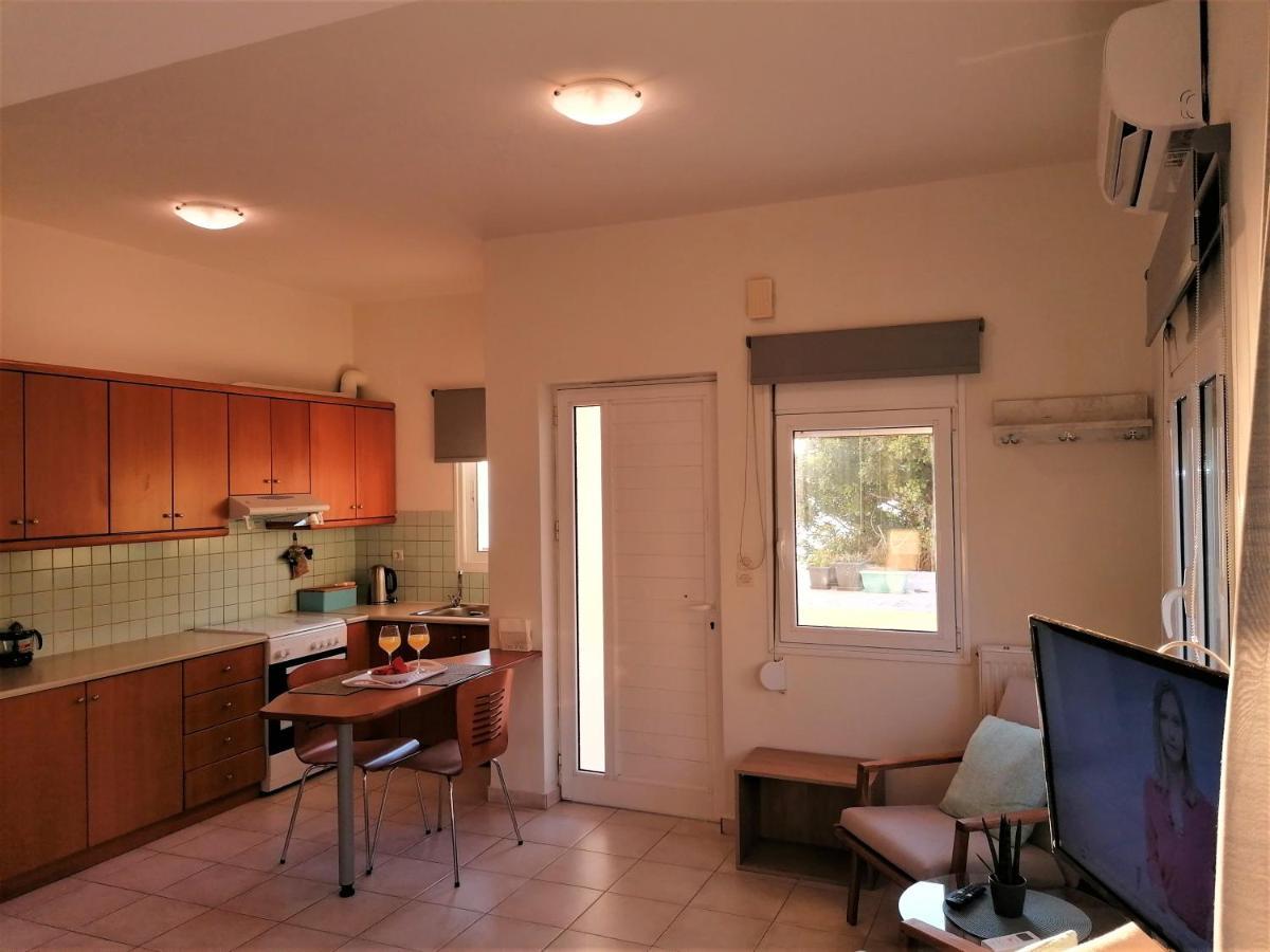 Emerald Apartment 2 Halepa Ханья Экстерьер фото