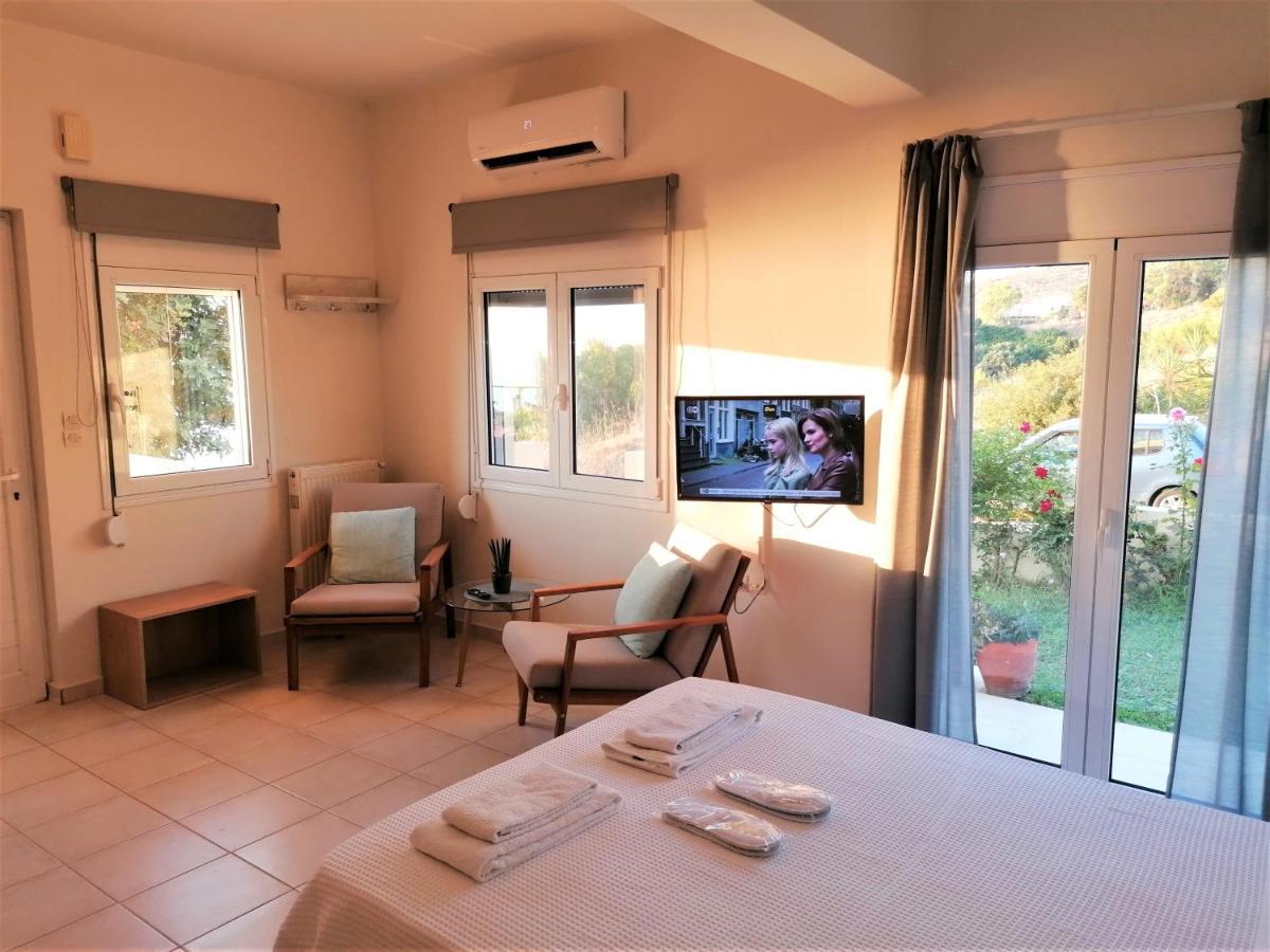 Emerald Apartment 2 Halepa Ханья Экстерьер фото